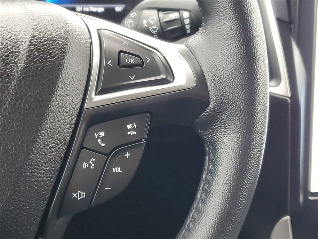 2024 Ford Edge SEL photo 8