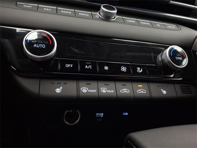 2025 Hyundai Elantra SEL Convenience photo 8