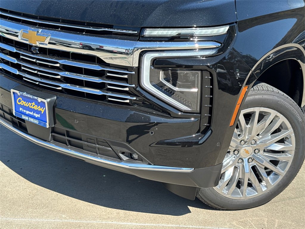 2025 Chevrolet Tahoe Premier photo 3