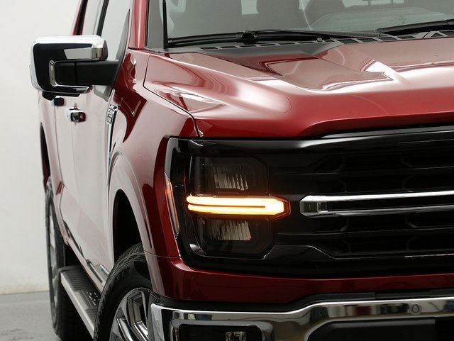 2025 Ford F-150 XLT photo 4