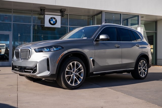 2026 BMW X5 40i's photo