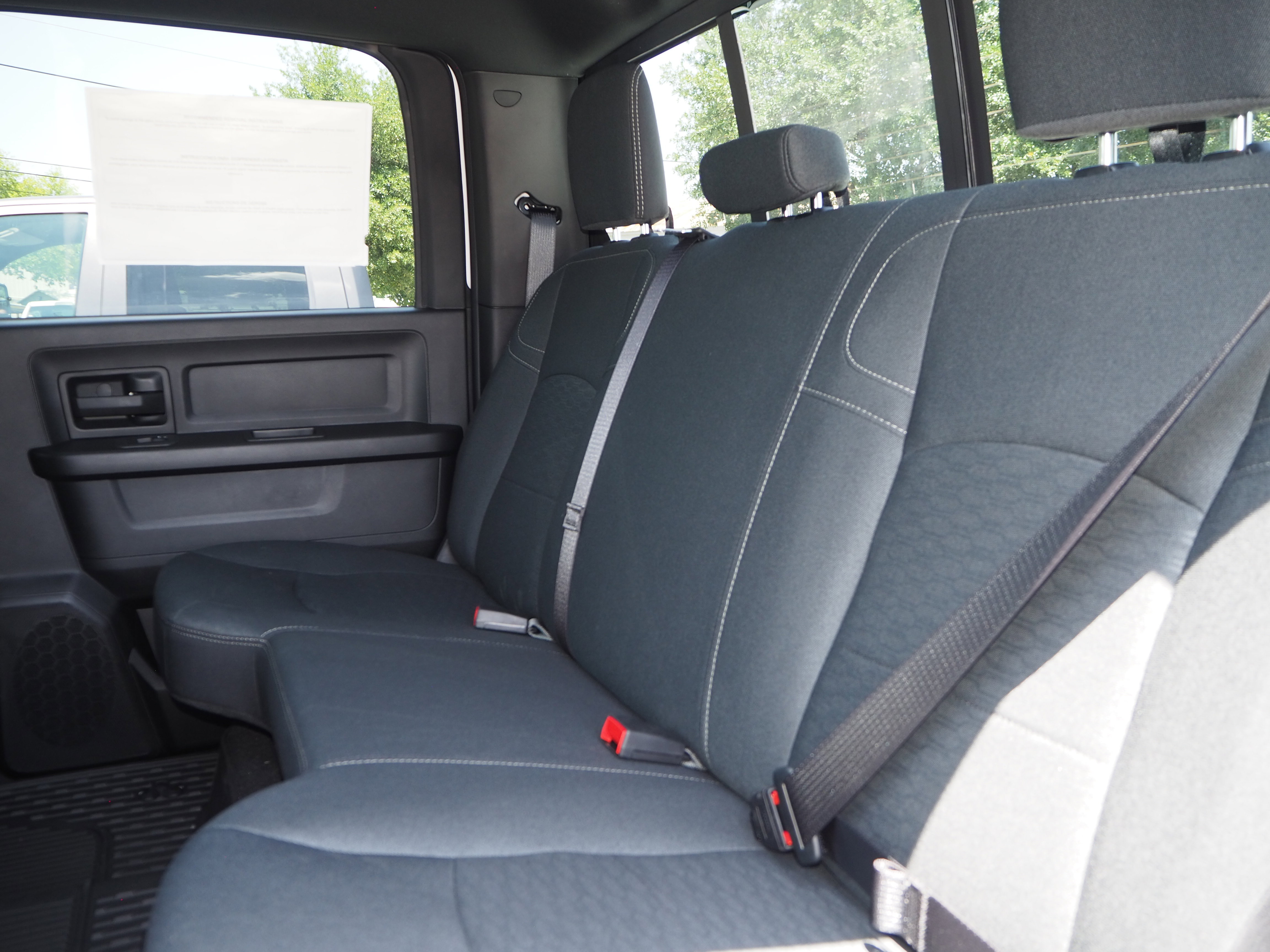 2025 Ram 3500 Tradesman photo 4