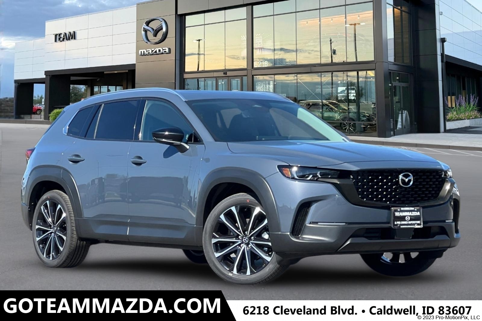 2025 Mazda CX-50 Premium Plus's photo