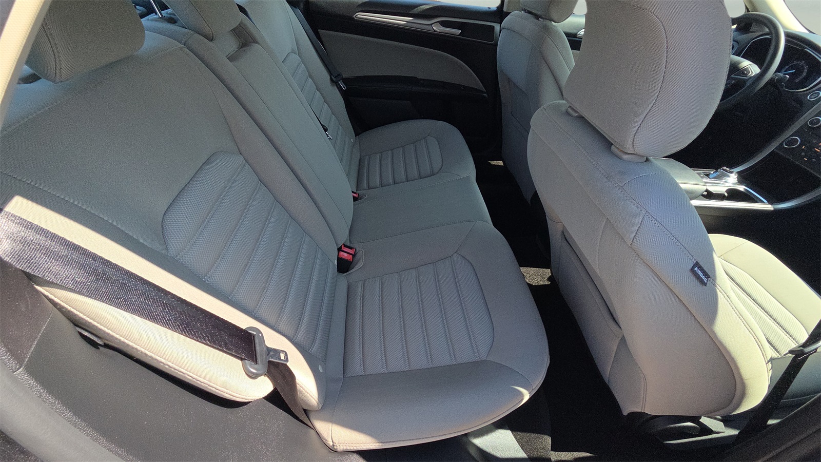 2018 Ford Fusion Hybrid S photo 24