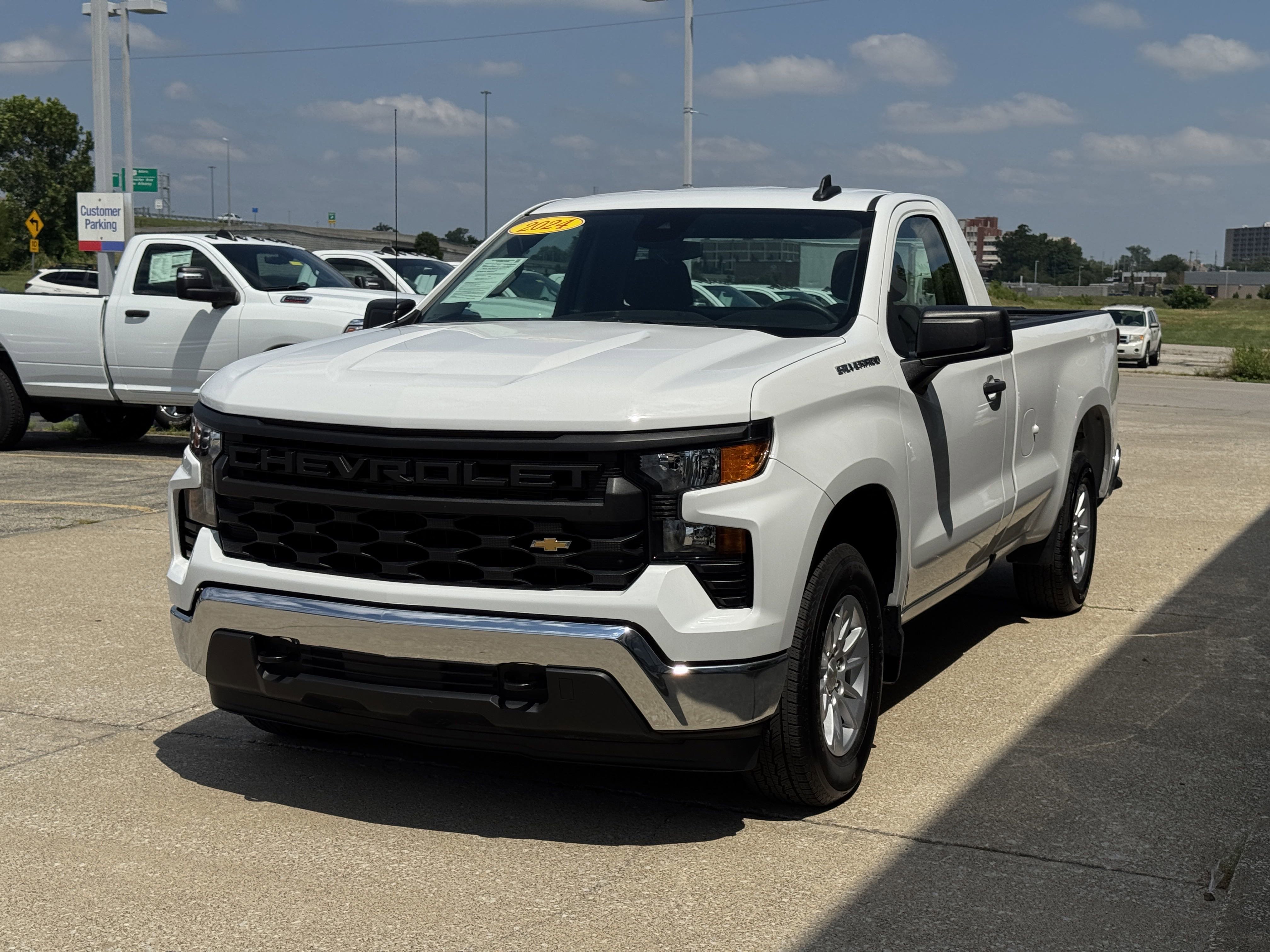 2024 Chevrolet Silverado 1500 Work Truck photo 4