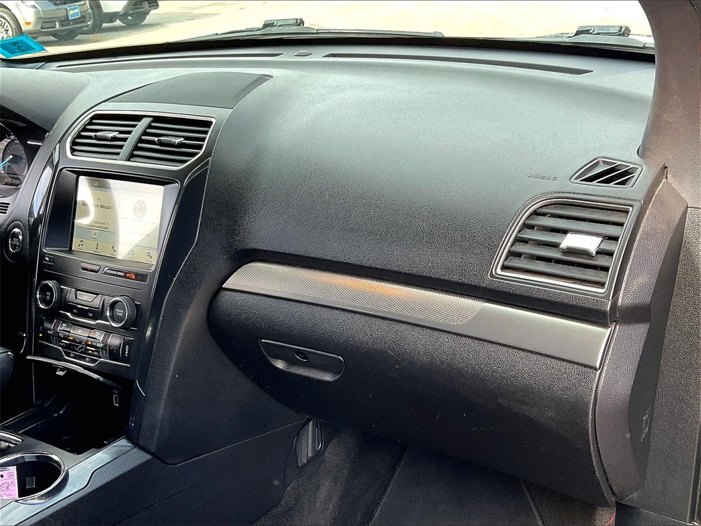 2018 Ford Explorer XLT photo 12