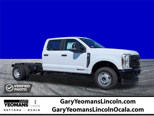 2026 Ford F-350 Super Duty Chassis Cab XL's photo