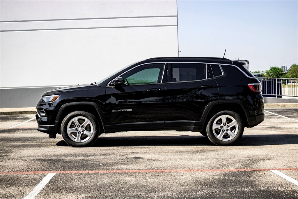 2024 Jeep Compass Latitude photo 7