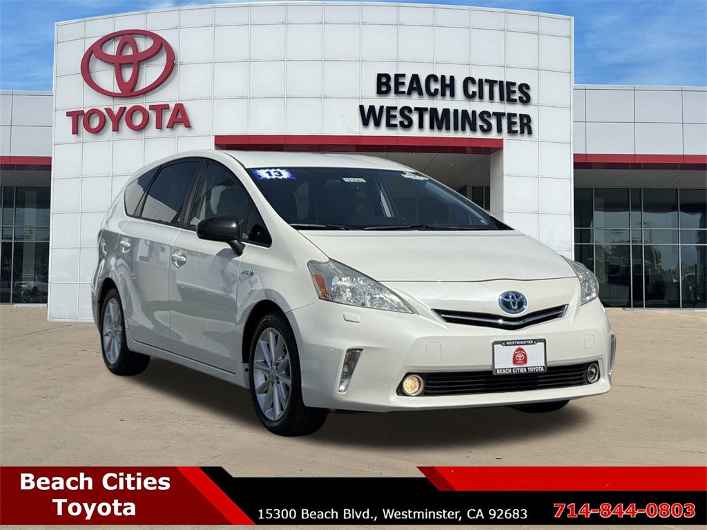 Used 2013 White Toyota Five image 1