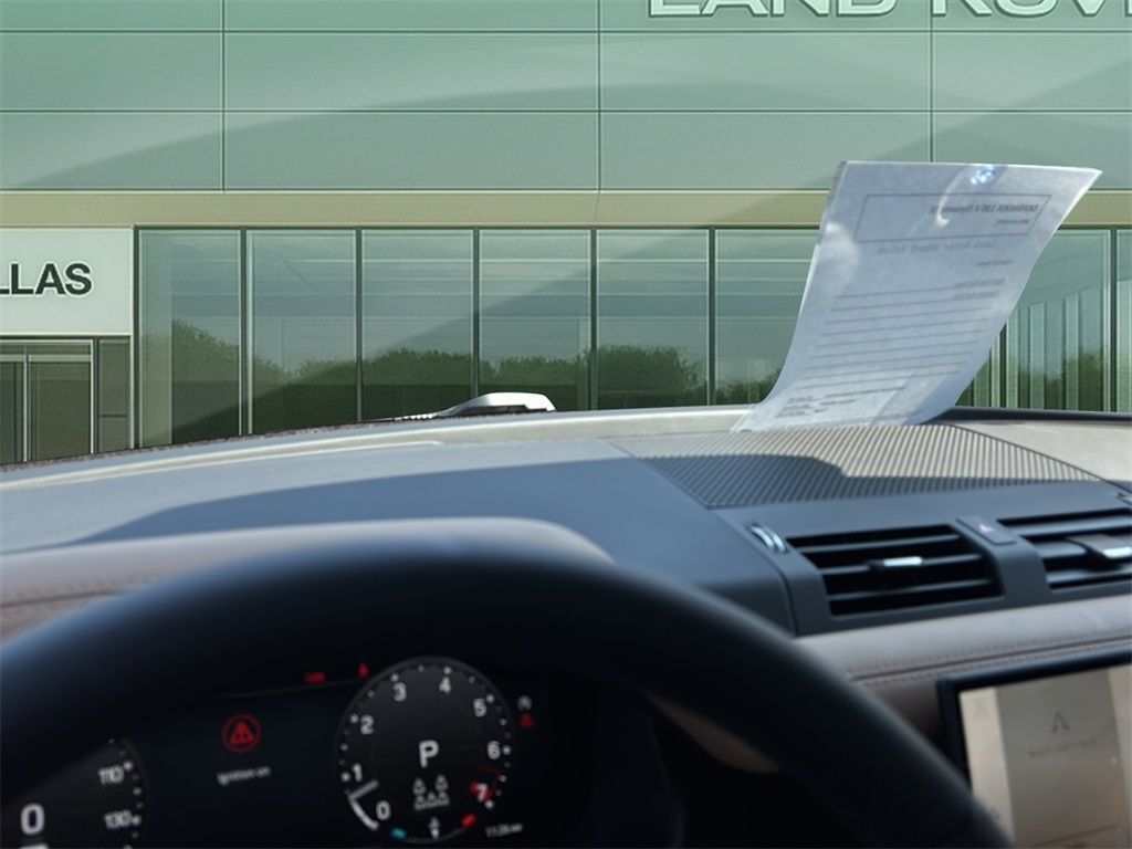 2025 Land Rover Defender 130 X-Dynamic SE photo 14