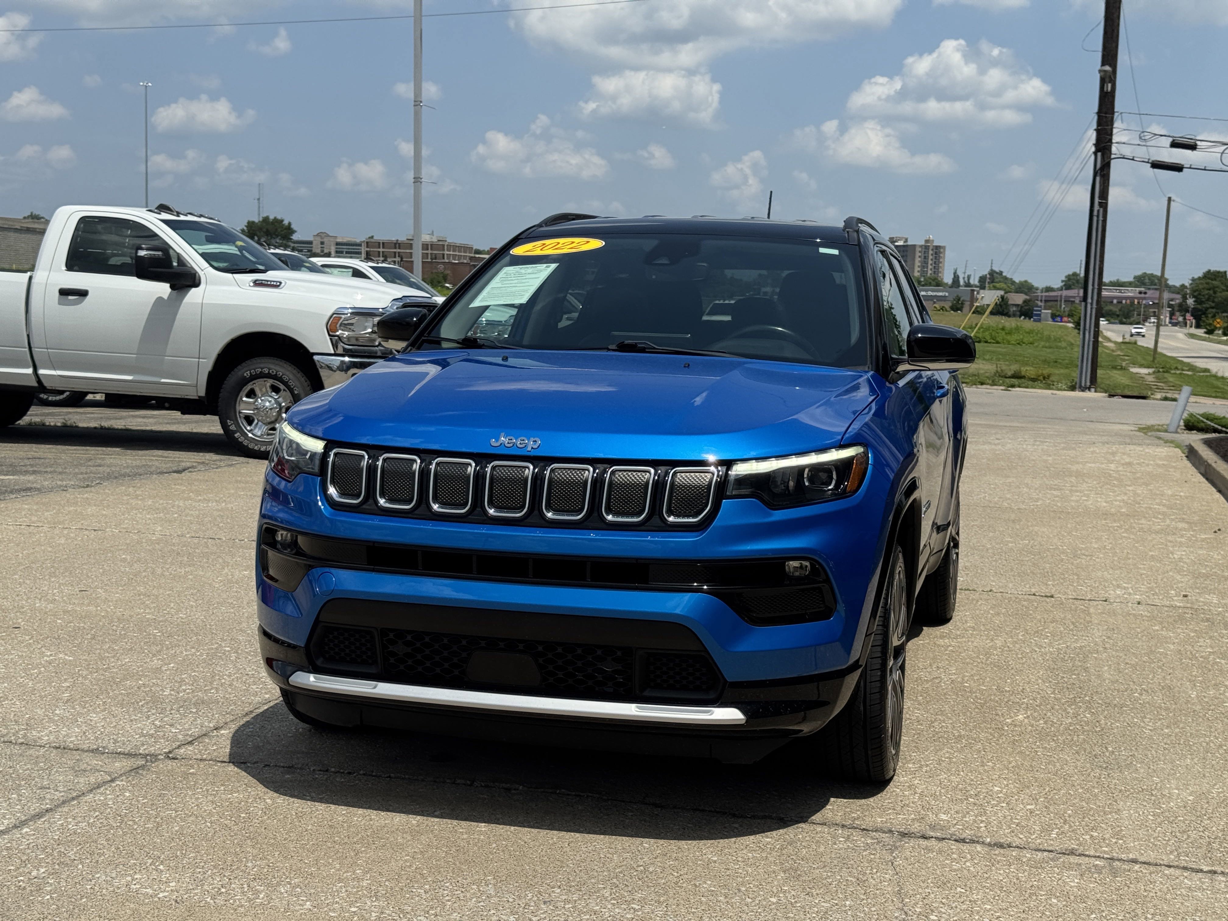2022 Jeep Compass Limited photo 2