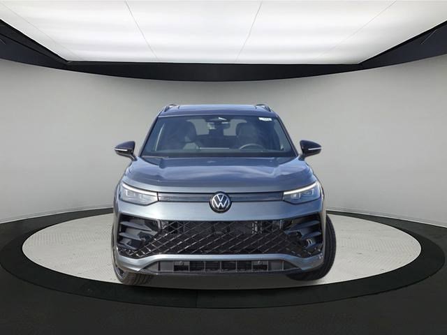 2026 Volkswagen Tiguan SE R-Line Black photo 2