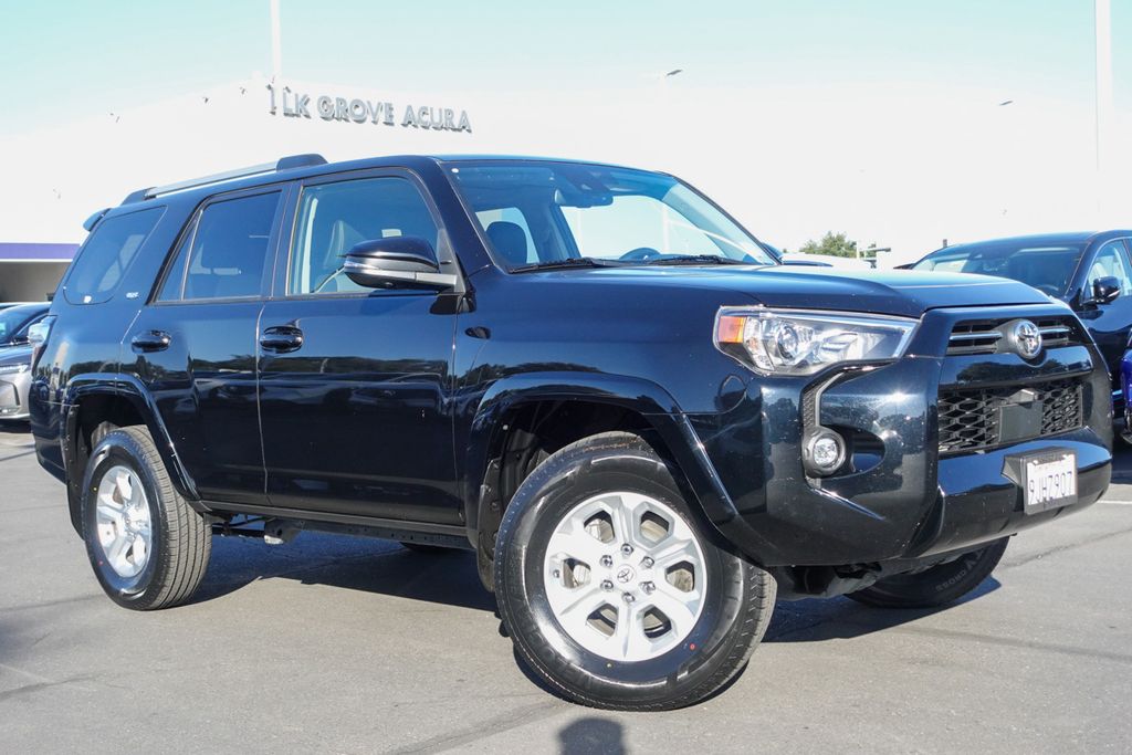 2023 Toyota 4Runner SR5 Premium photo 5