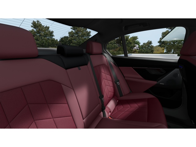 2026 Bmw 550e xDrive photo 11