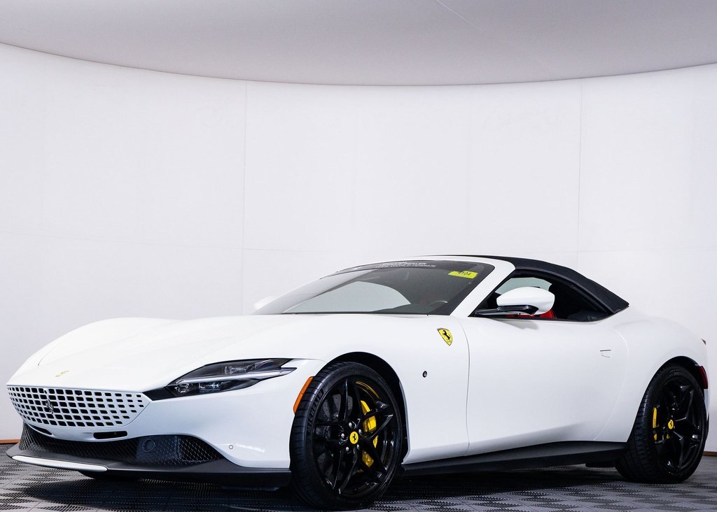 2024 Ferrari Roma Spider Base photo 2