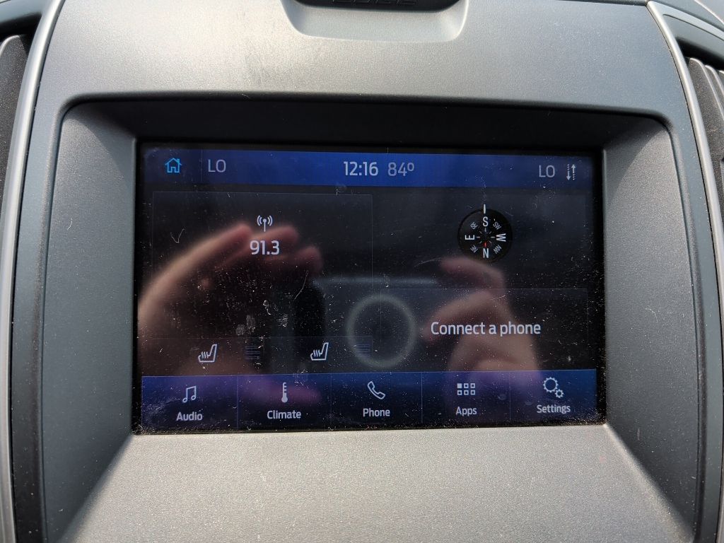 2020 Ford Edge SEL photo 7