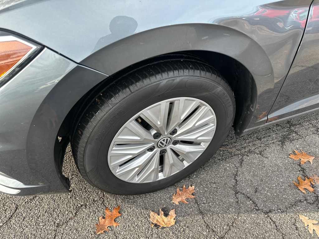 2019 Volkswagen Jetta 1.4T S photo 2
