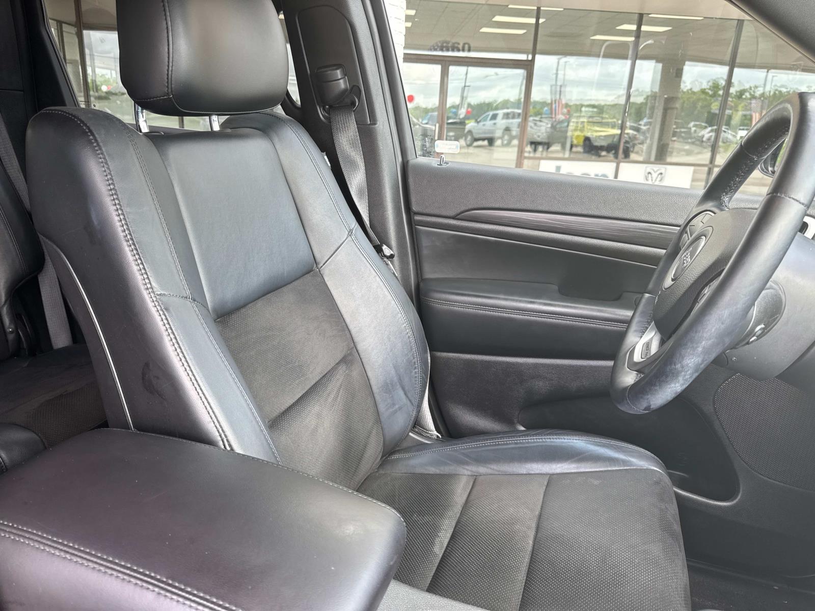 2021 Jeep Grand Cherokee Laredo X photo 9