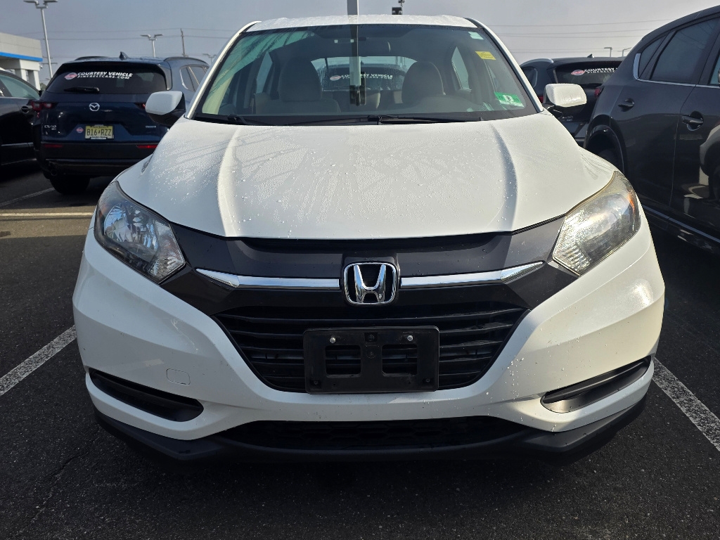 2018 Honda HR-V LX photo 2