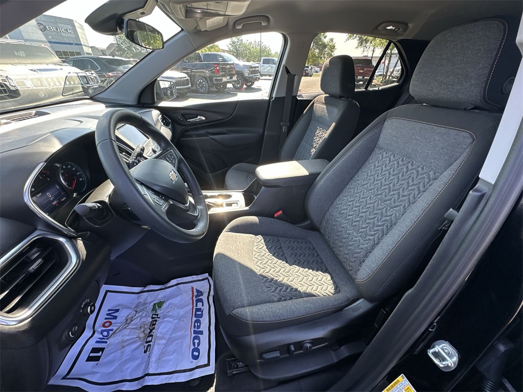 2023 Chevrolet Equinox LT photo 11