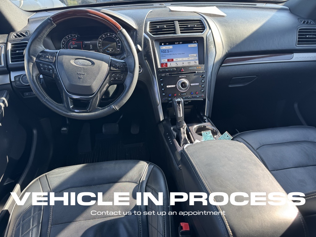 2018 Ford Explorer Platinum photo 11