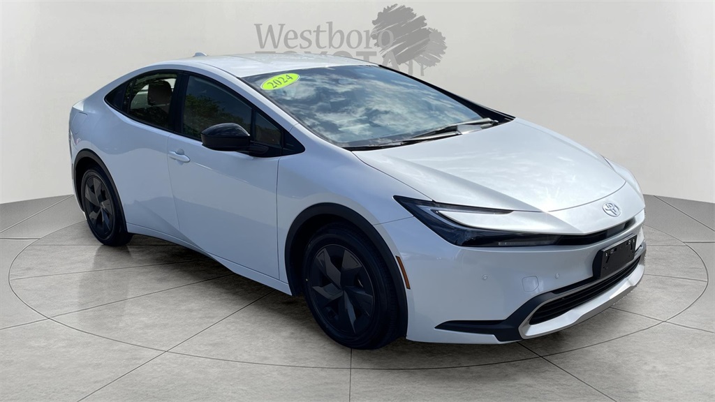 2024 Toyota Prius Prime SE's photo