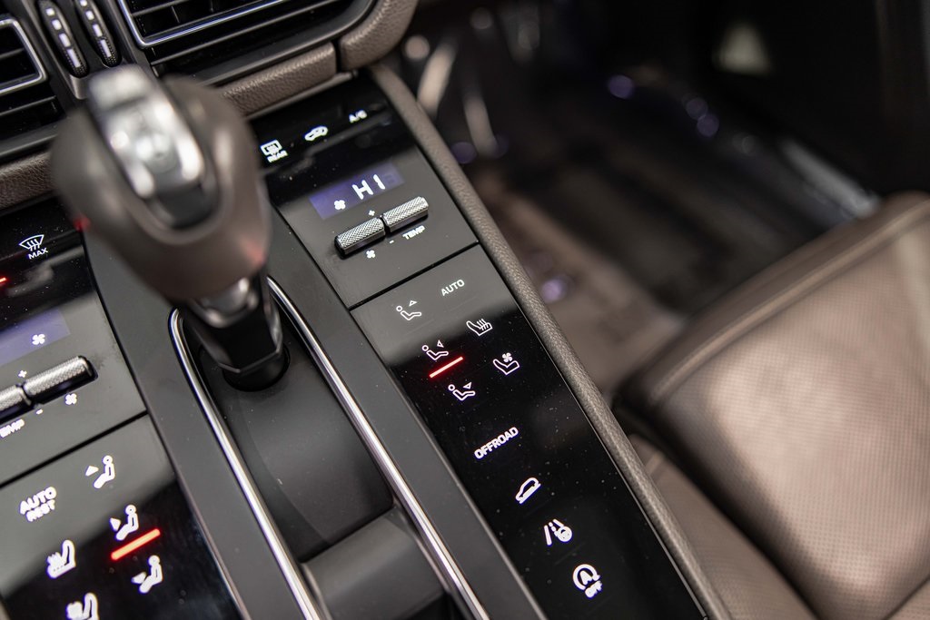 2022 PORSCHE MACAN - Image 29