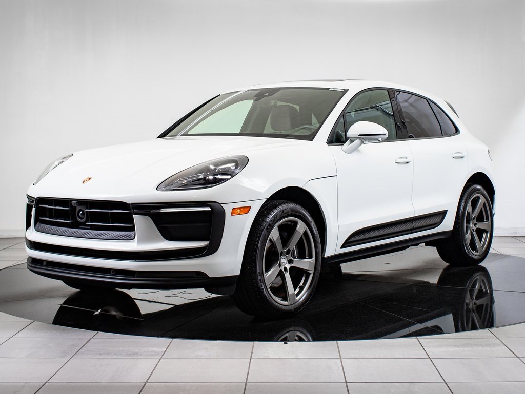 2024 Porsche Macan's photo