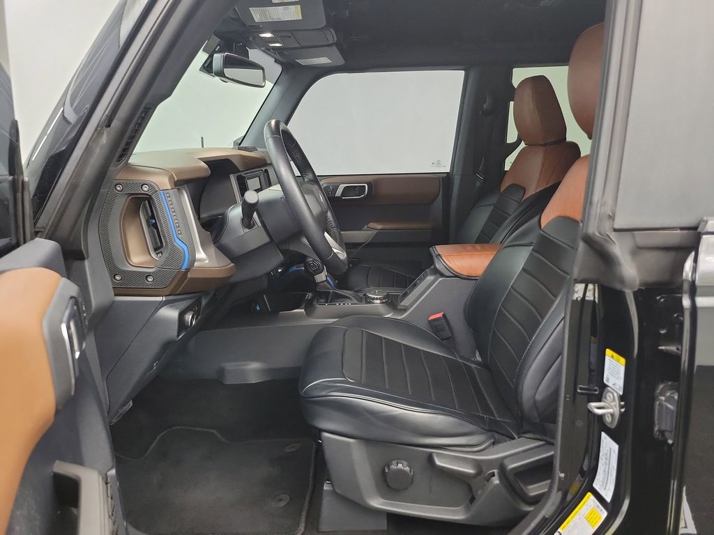 2023 Ford Bronco Outer Banks photo 4