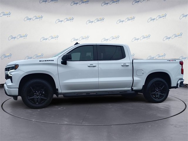 New 2025 Summit White Chevrolet RST image 2