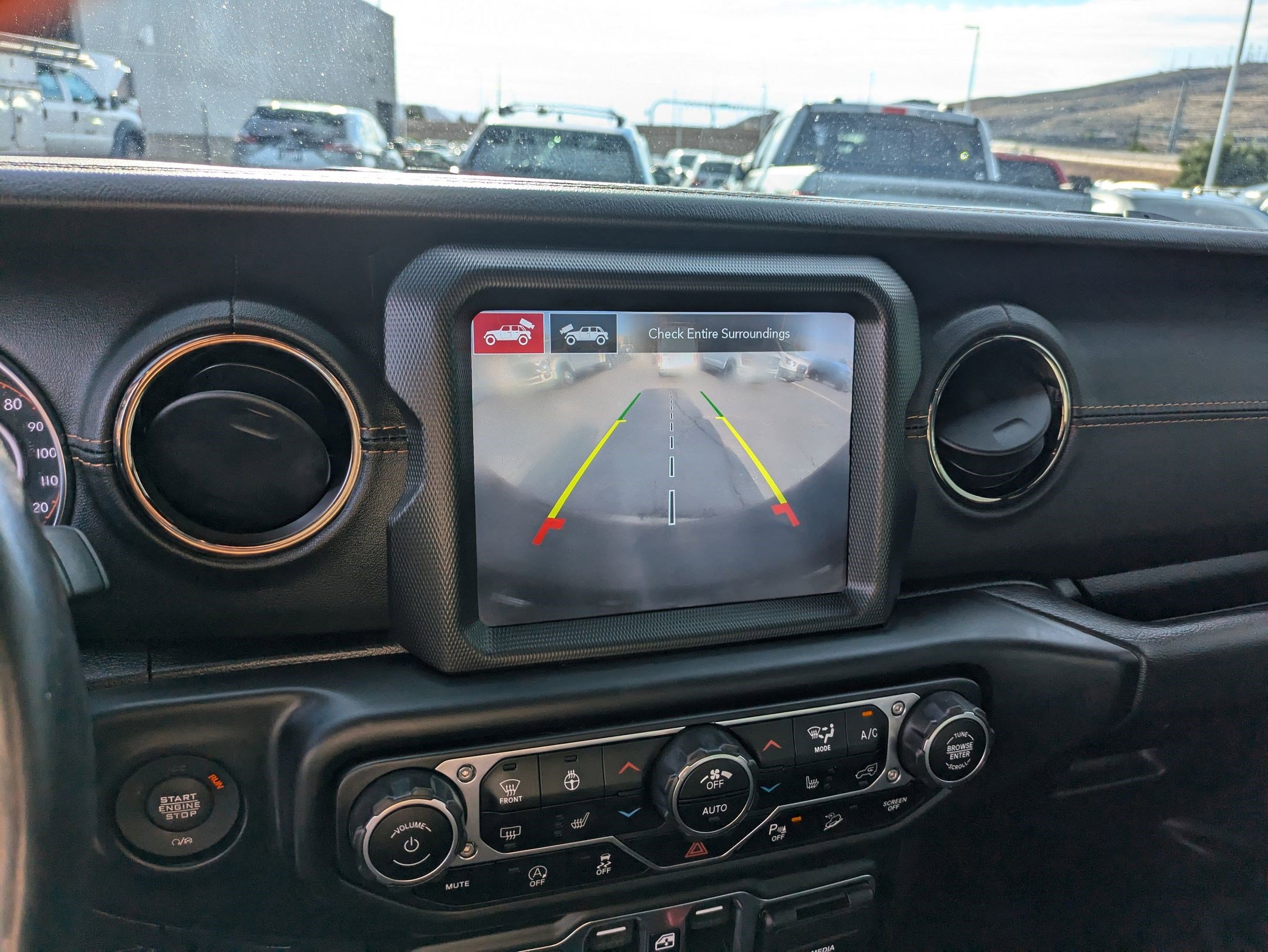2021 Jeep Wrangler Unlimited Sahara High Altitude photo 21