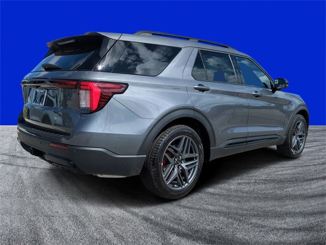 2025 Ford Explorer ST-Line photo 3
