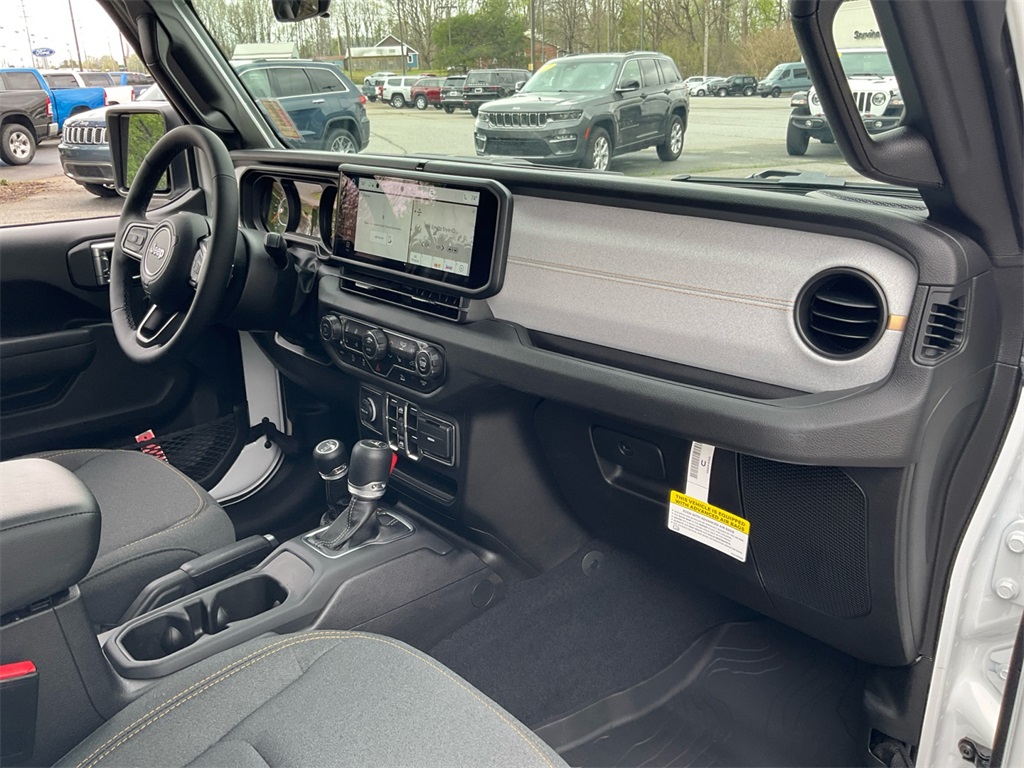 2025 Jeep Gladiator Sport S photo 27