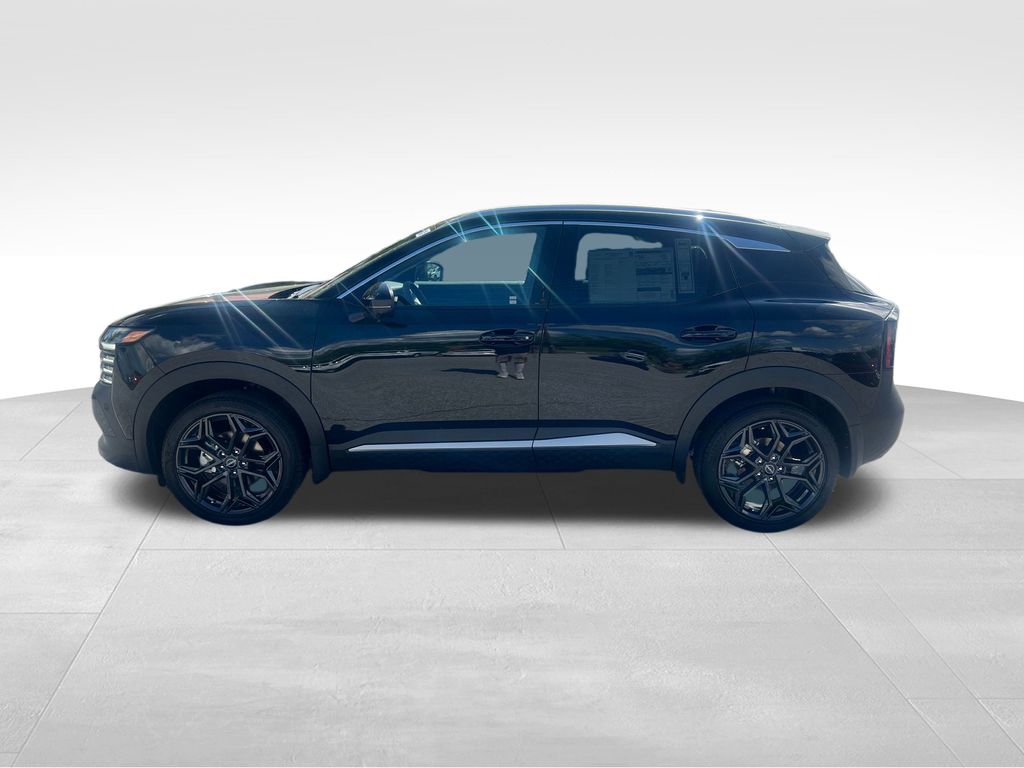 2025 Nissan Kicks SR photo 2