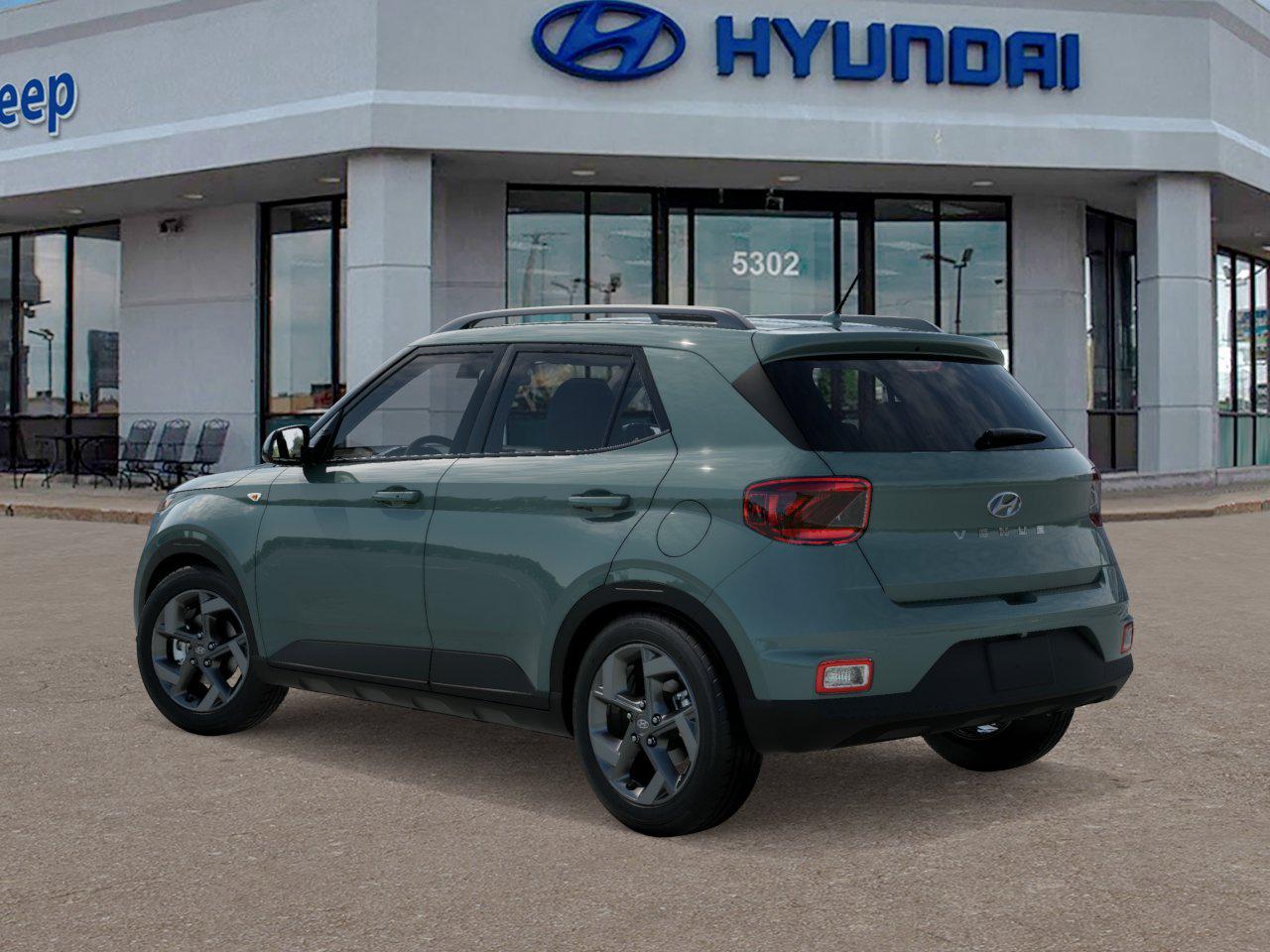 2025 Hyundai Venue SEL photo 3