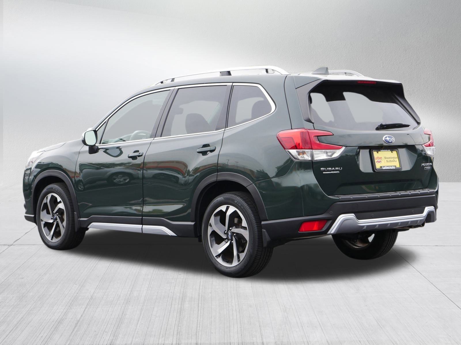 2023 Subaru Forester Touring photo 5