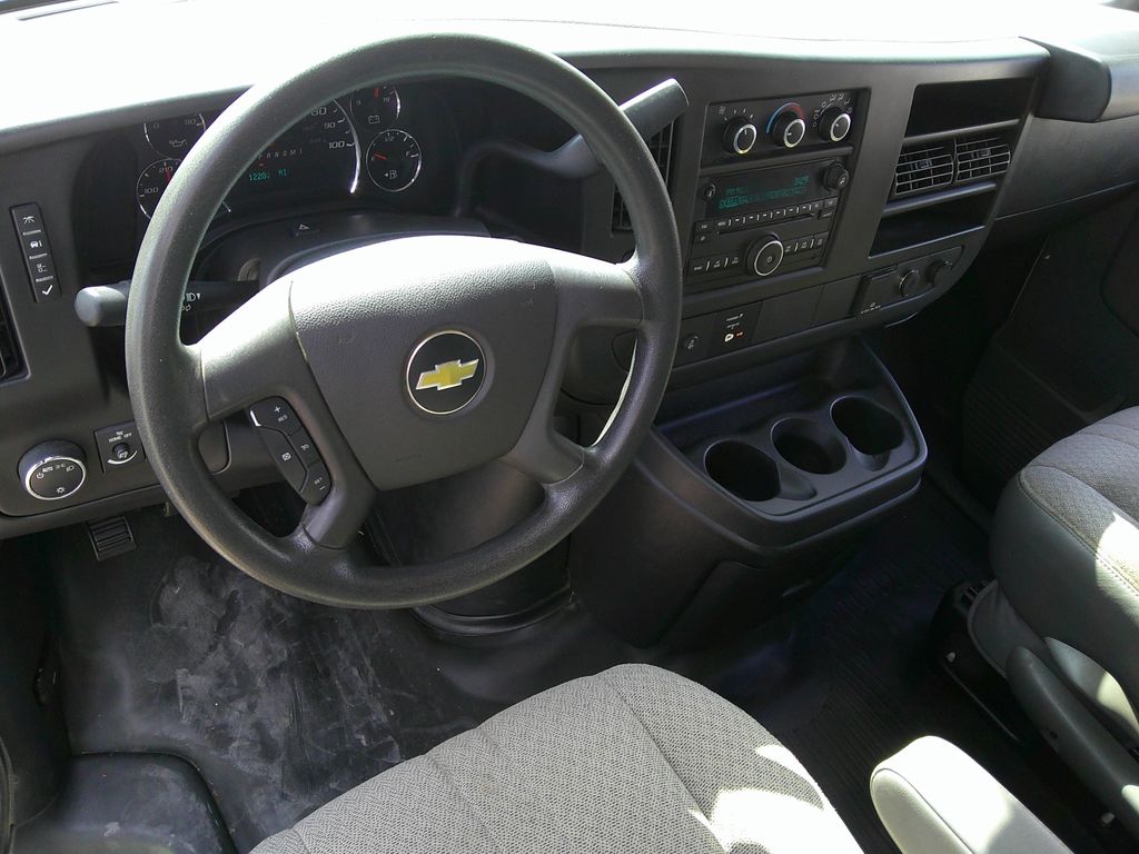 2017 Chevrolet Express 2500 Work Van photo 14