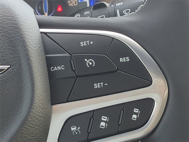 2025 Chrysler Voyager LX photo 27