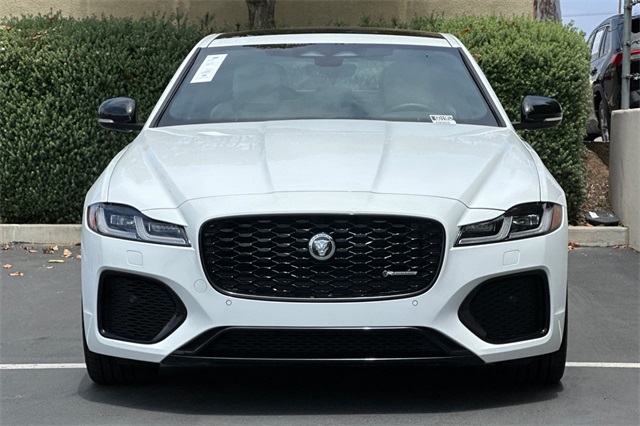 2024 Jaguar XF P250 R-Dynamic SE photo 8