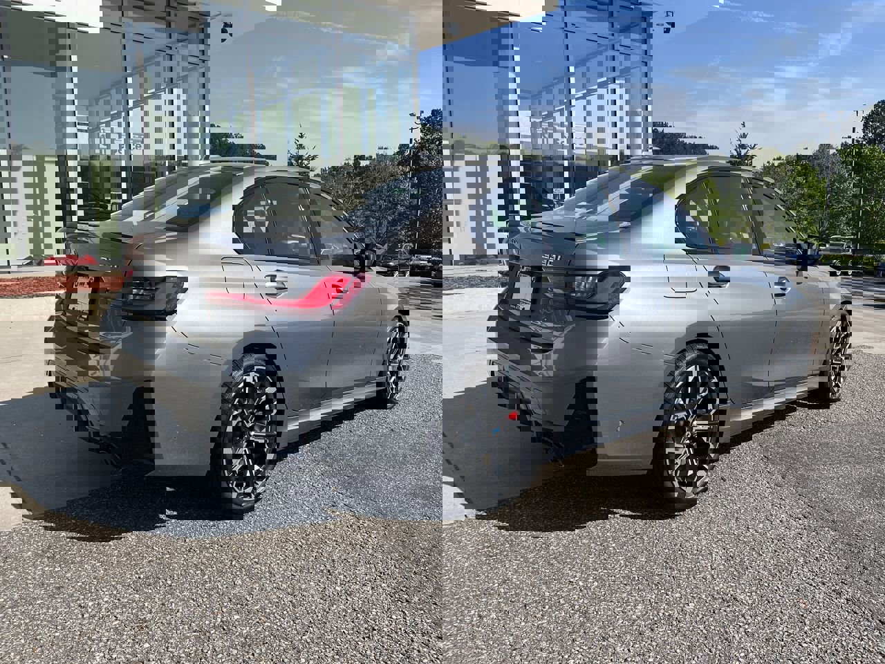 2025 Bmw 330i photo 8