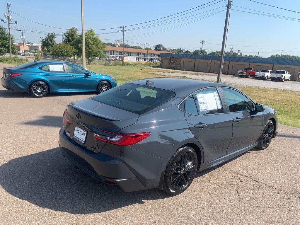 2026 Toyota Camry SE photo 8