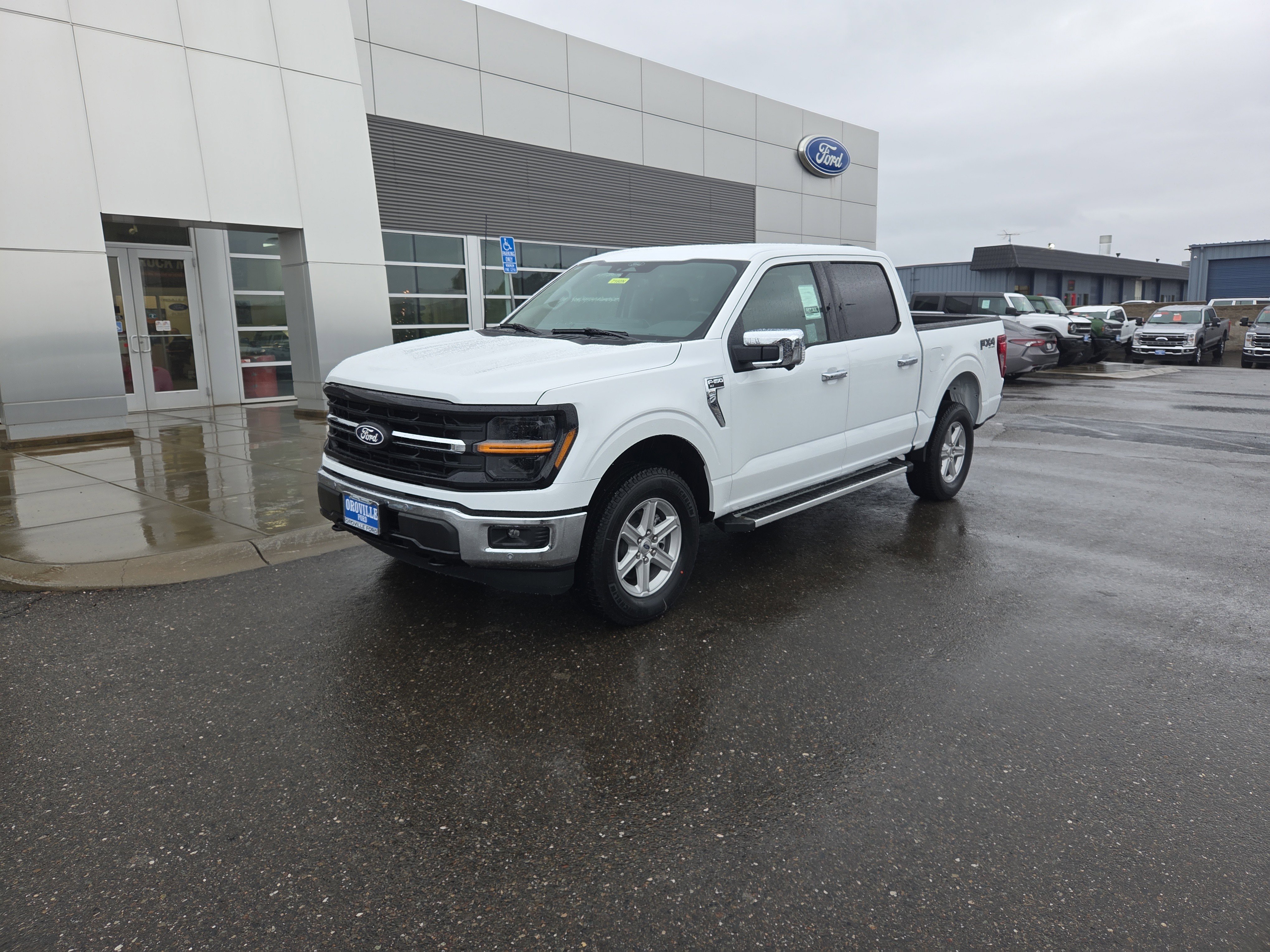 2025 Ford F-150 XLT's photo