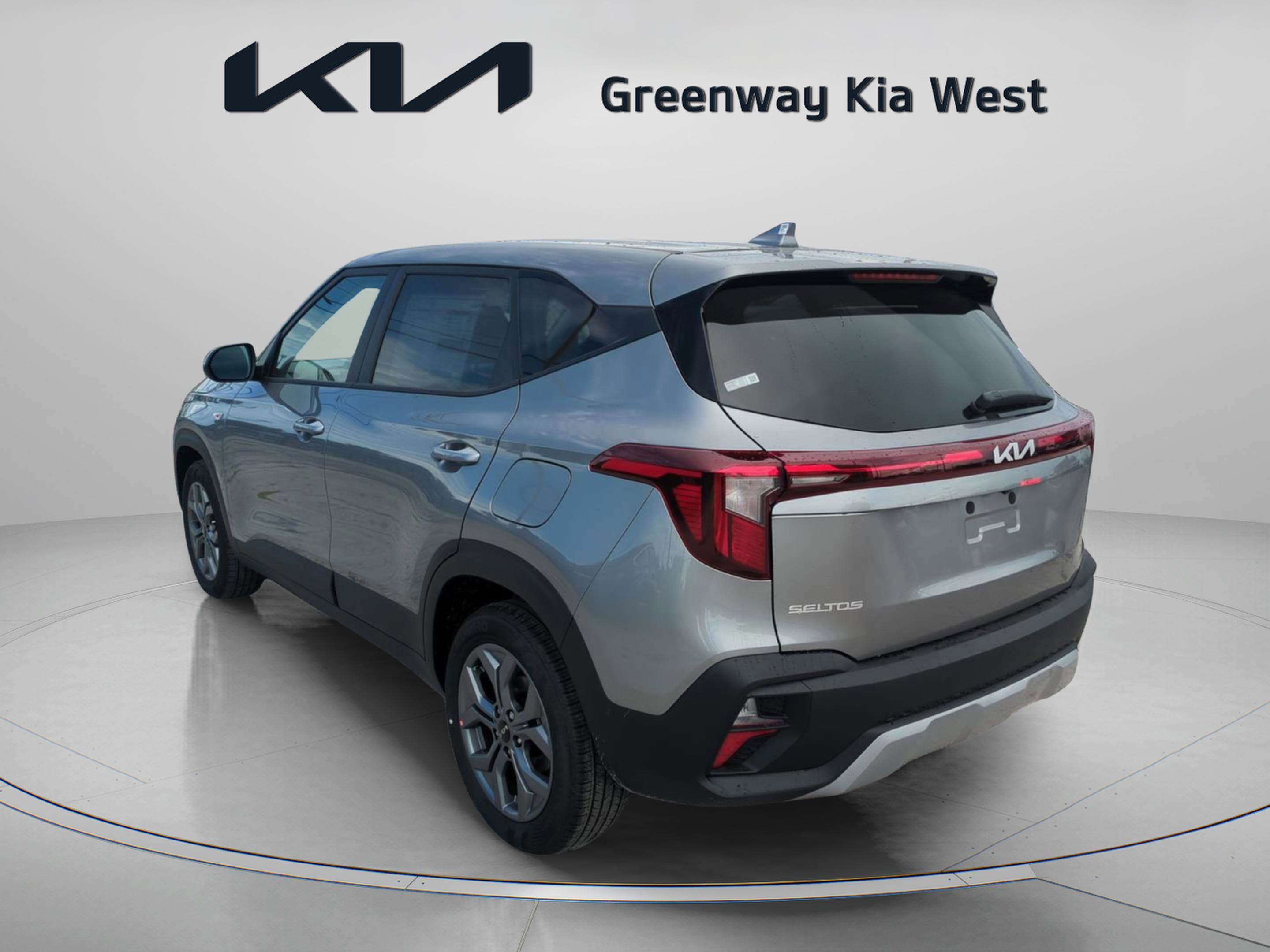 2026 Kia Seltos LX photo 5