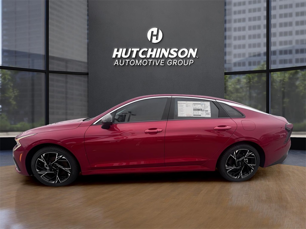 2025 Kia K5 GT-Line photo 4