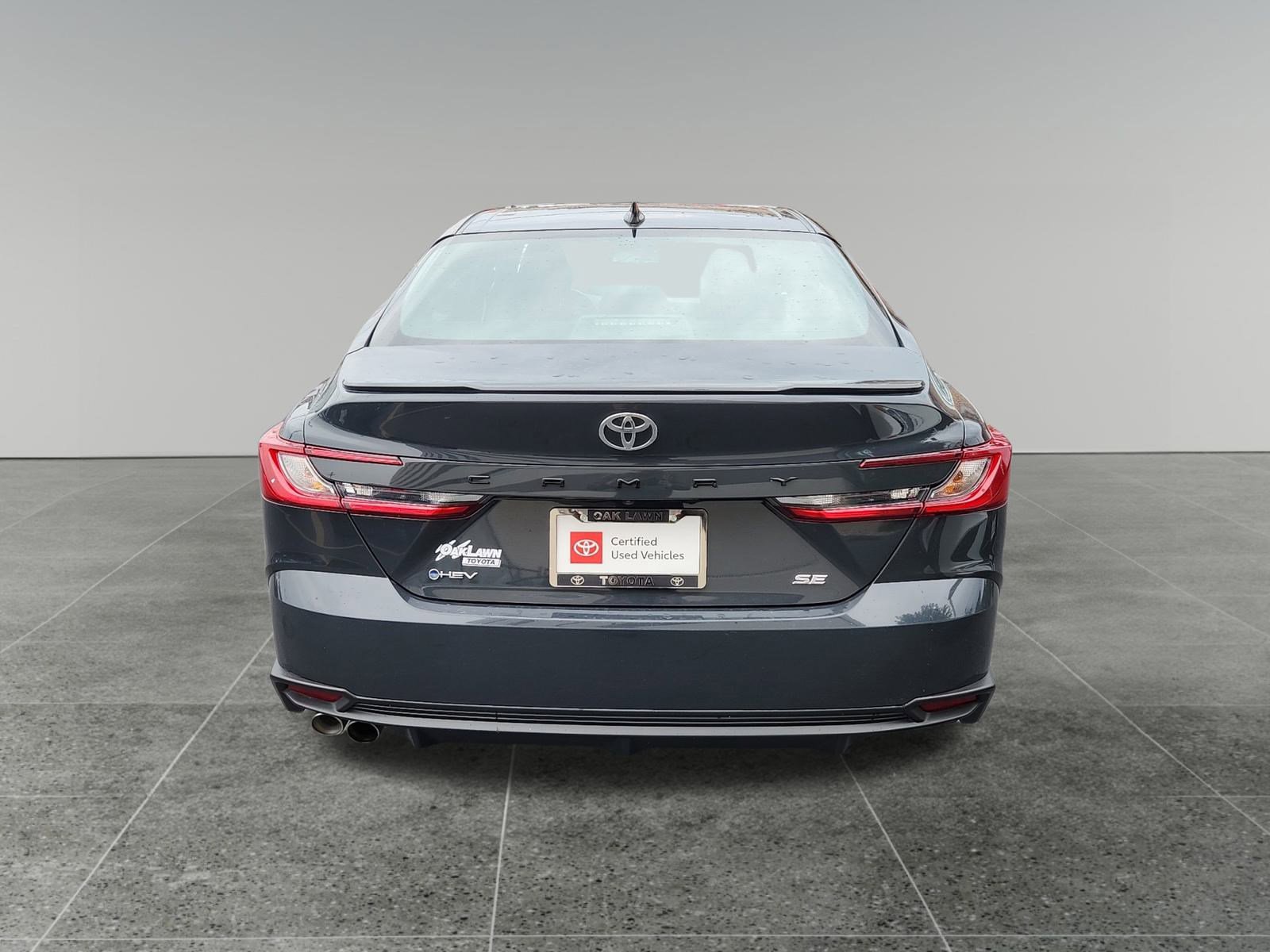 2025 Toyota Camry SE photo 6
