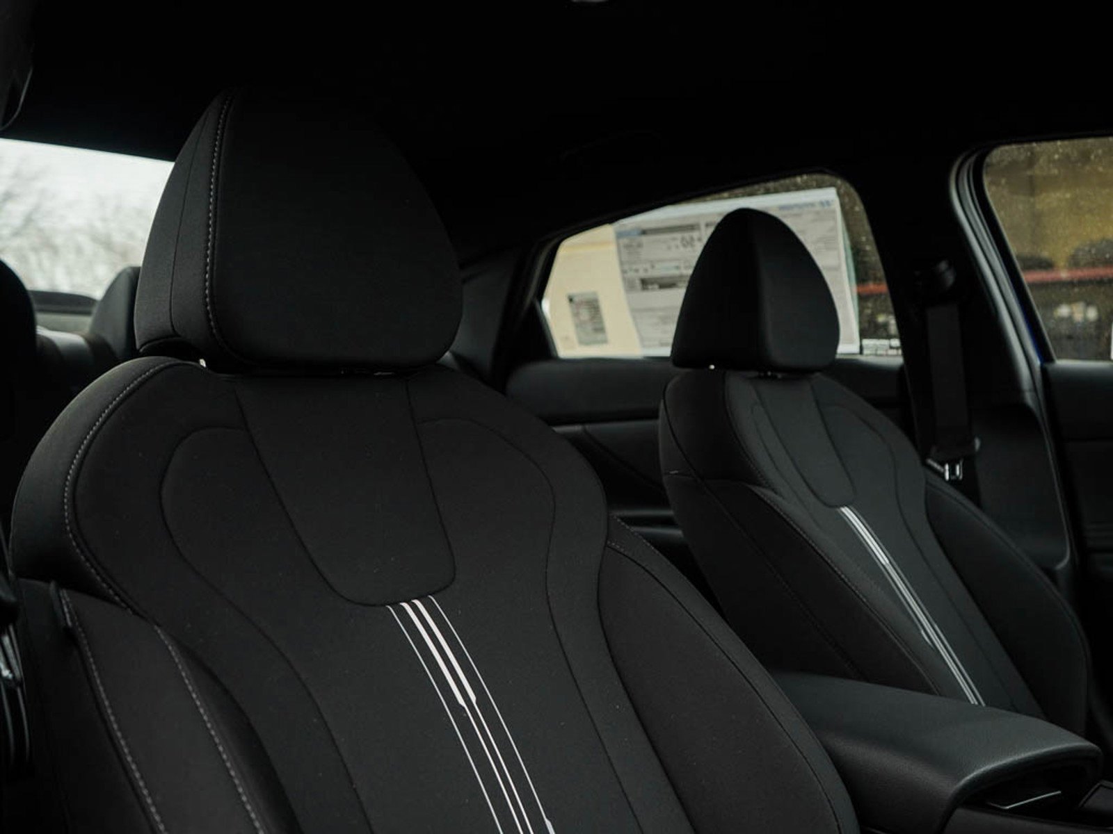 2025 Hyundai Elantra Hybrid SEL Sport photo 9