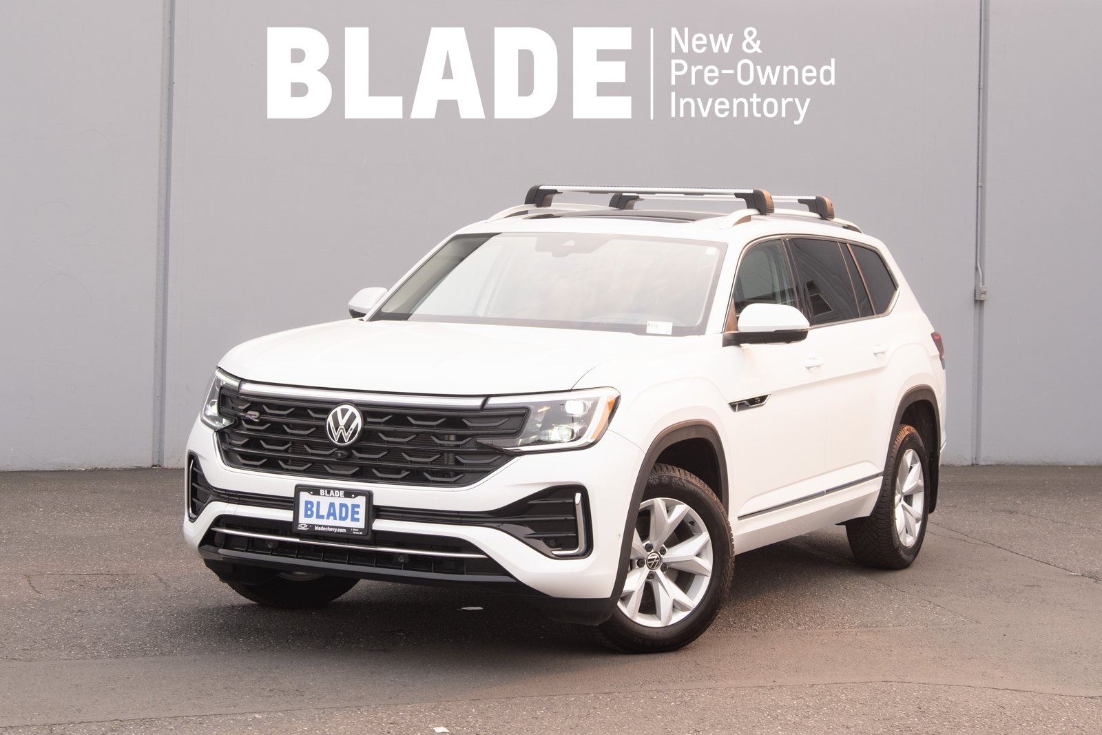 2024 Volkswagen Atlas SEL Premium R-Line's photo