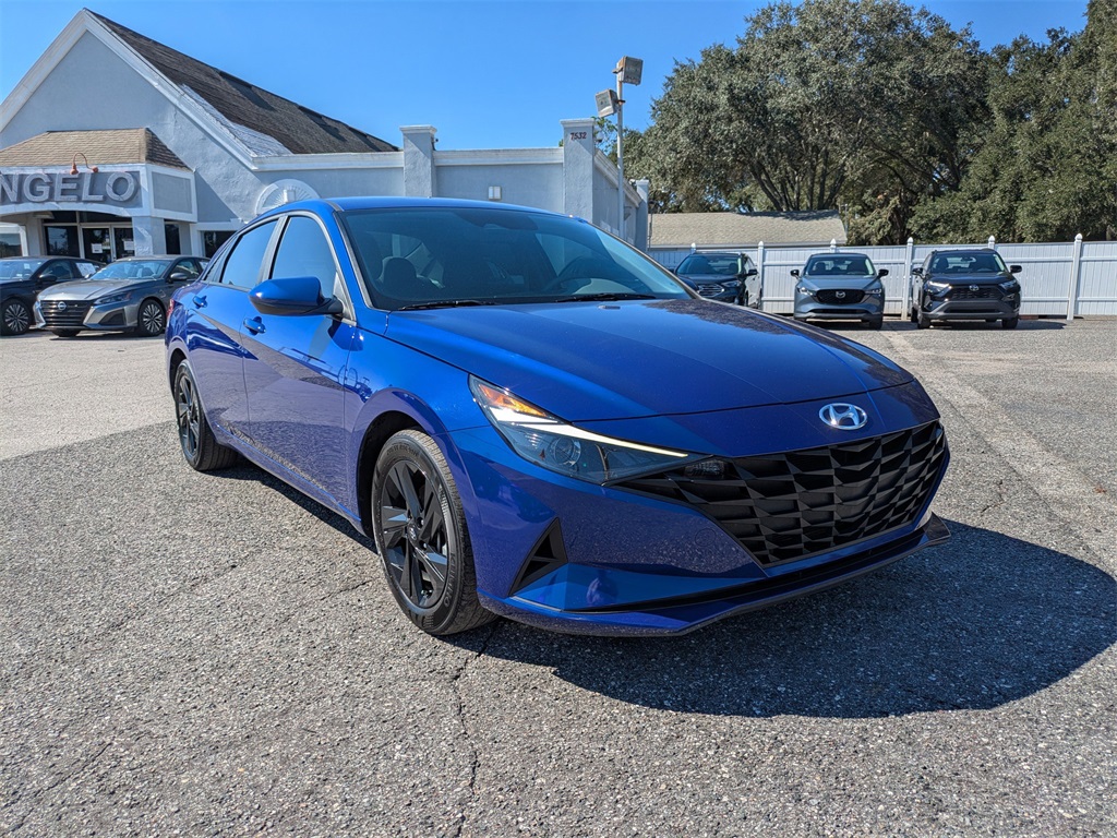 2023 Hyundai Elantra SEL