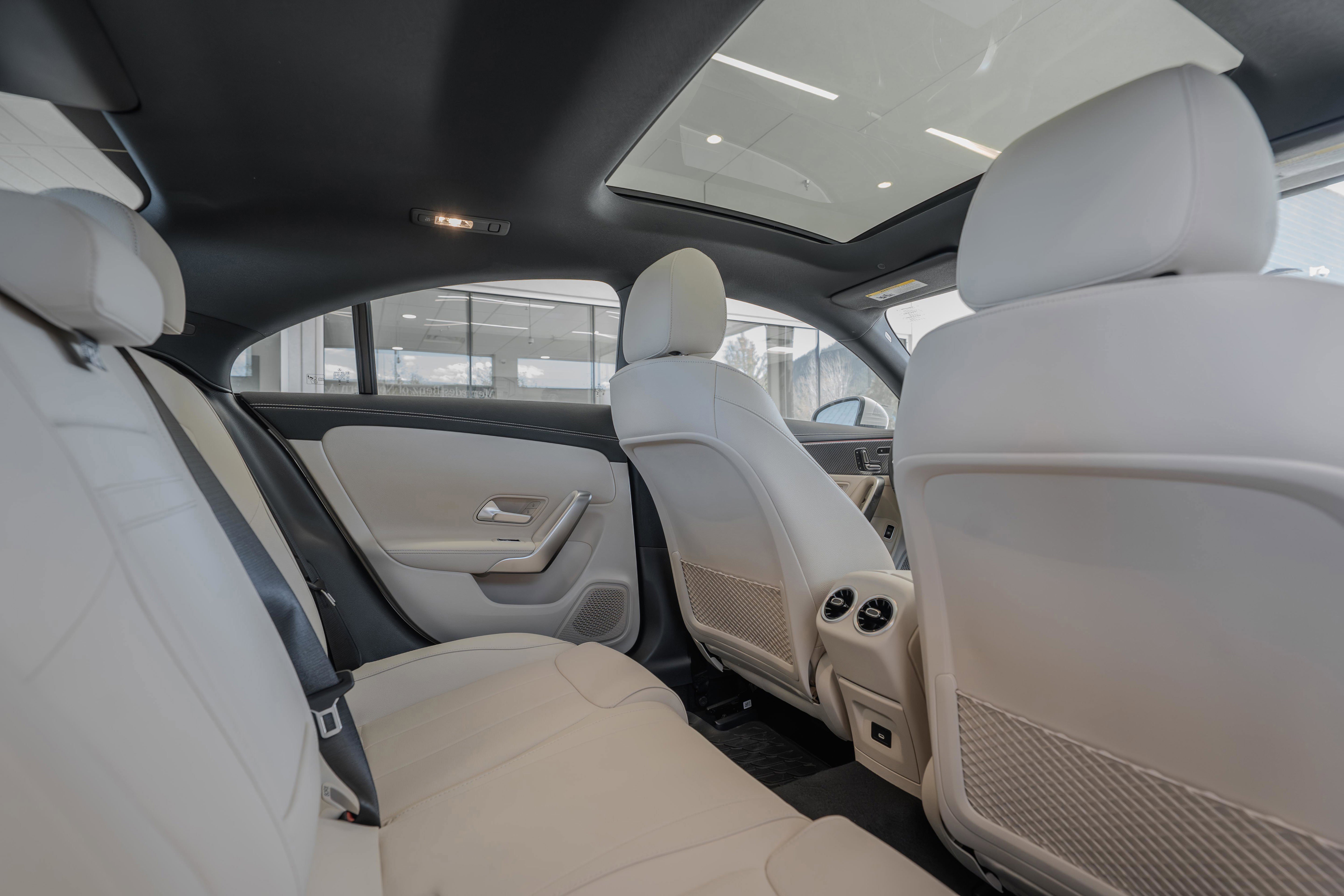 2025 Mercedes Benz CLA 250 4MATIC photo 4