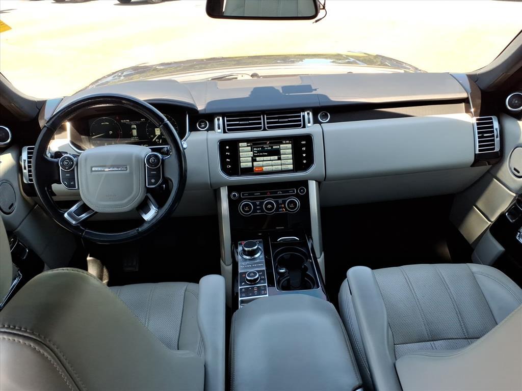 2016 Land Rover Range Rover HSE photo 29
